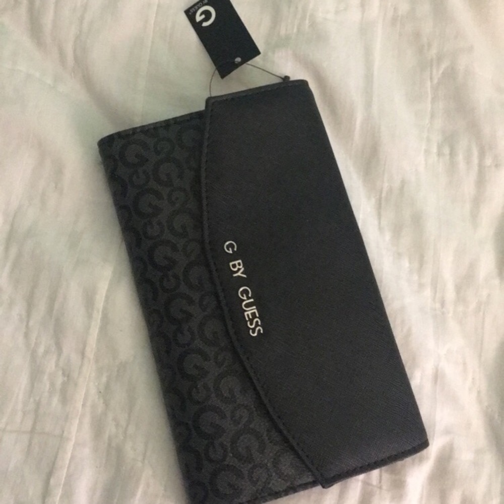 NWT GUESS Wallet